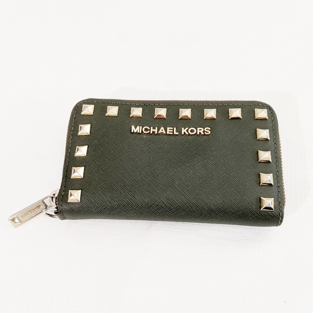 Michael kors leather green studded wallet